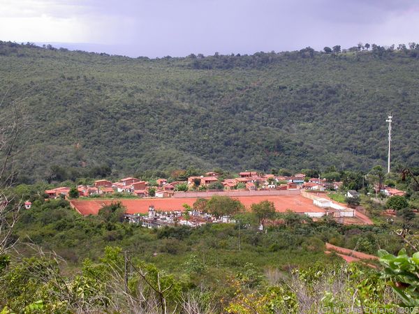 Lençois cemetery and soccer field